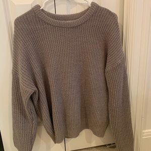 Cute sweater! So comfy😍😍